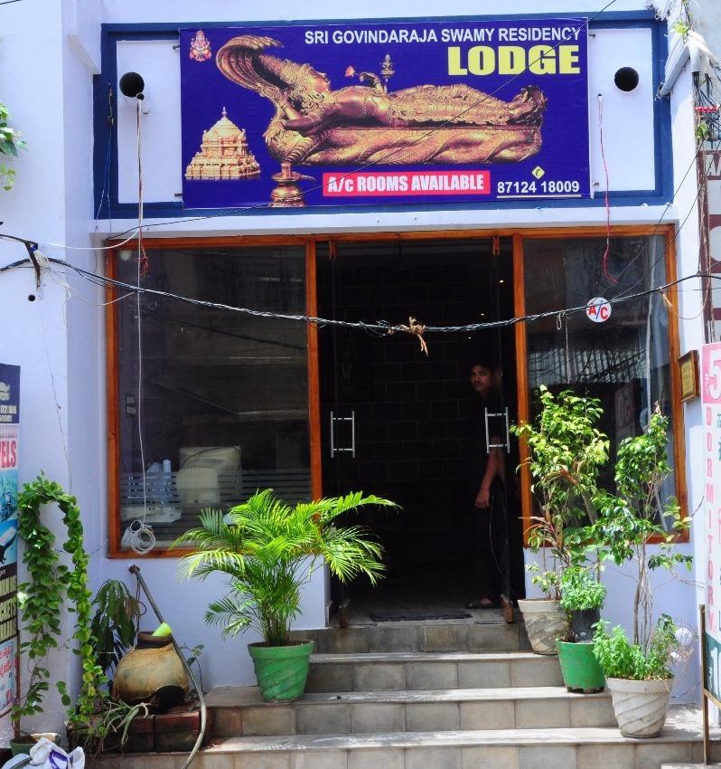 Sgs Residency Villa Tirupati Exterior photo